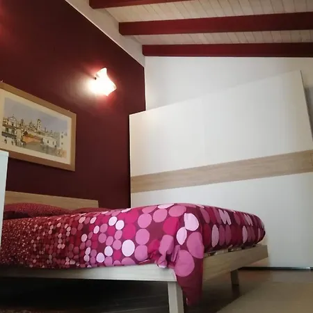 Villa With Private Swimming Pool & Parma
